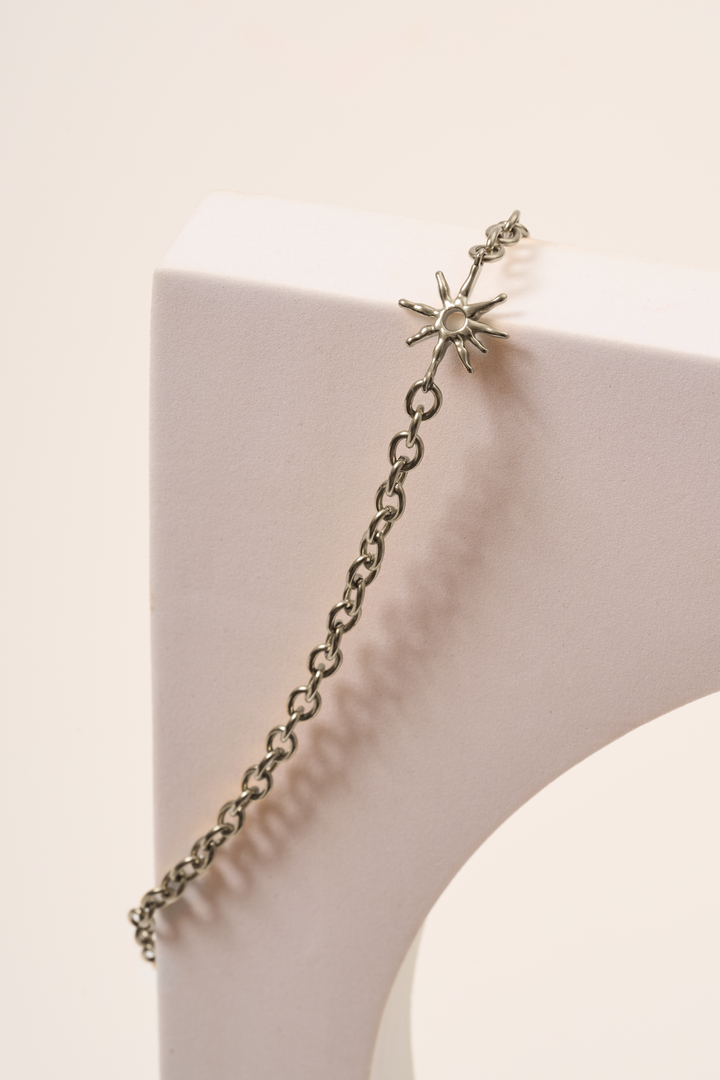 Araw Choker (Silver)