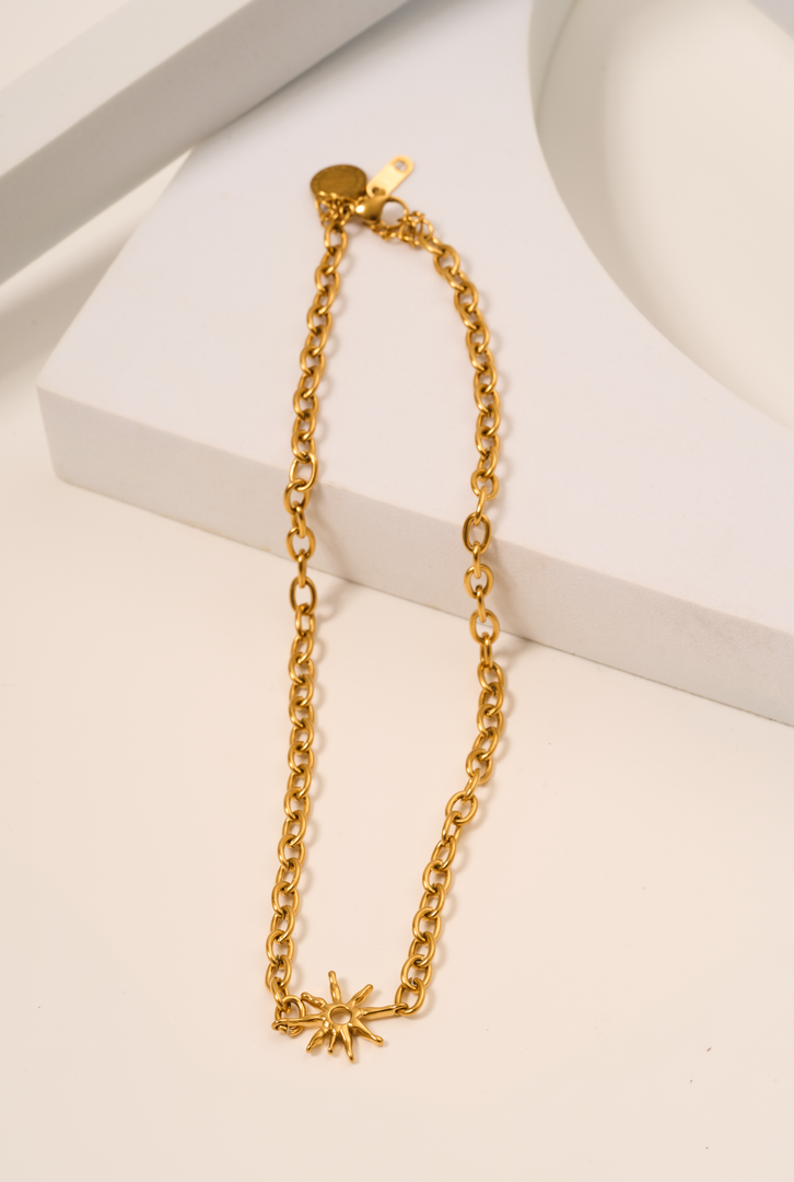 Araw Choker