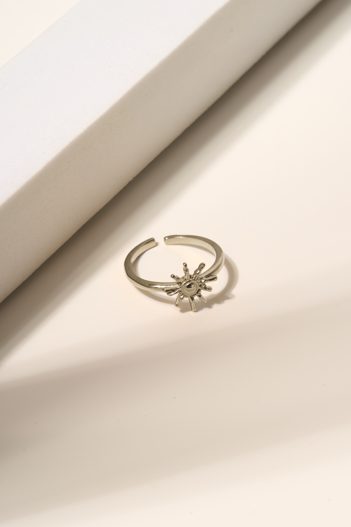 Araw Ring (Silver)