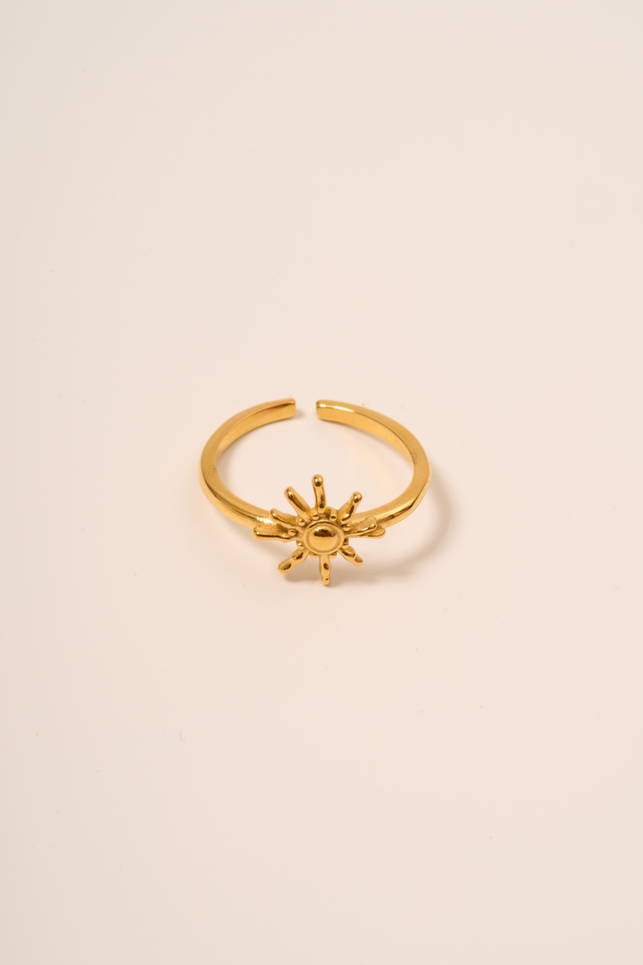 Araw Ring