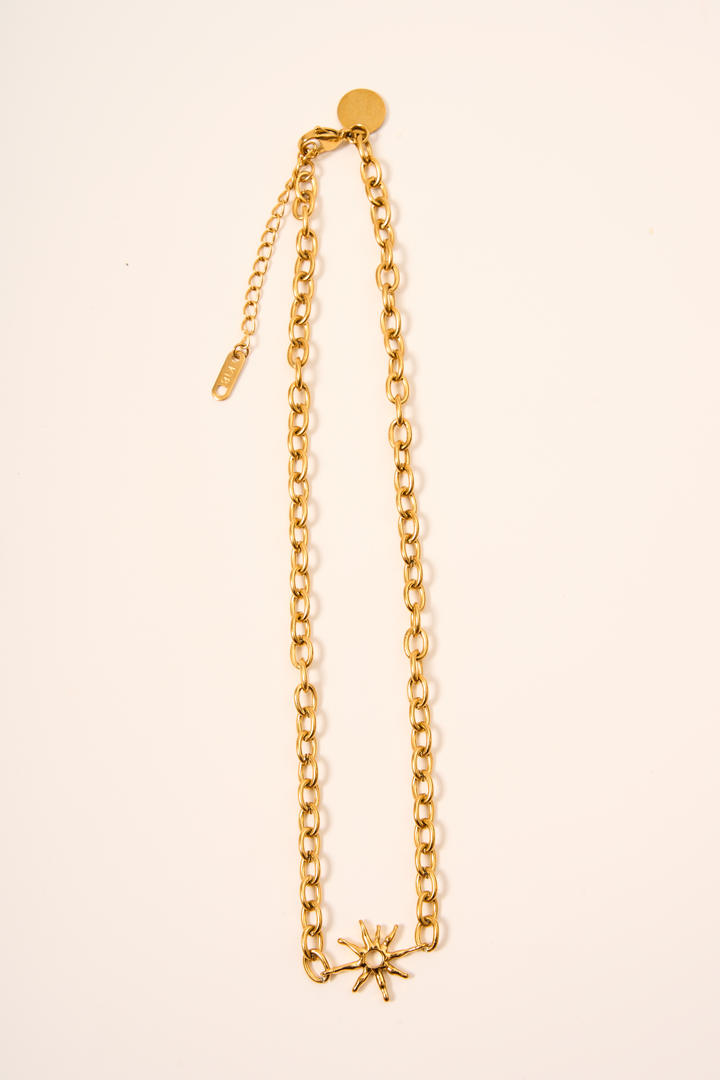Araw Choker