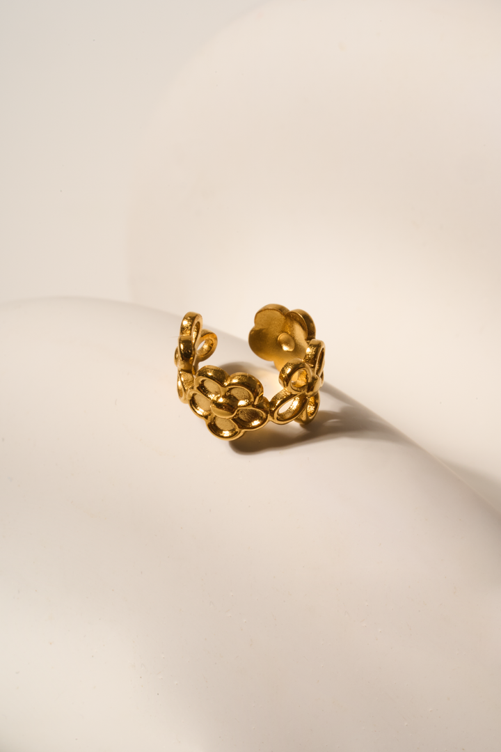 Flores Ear Cuff